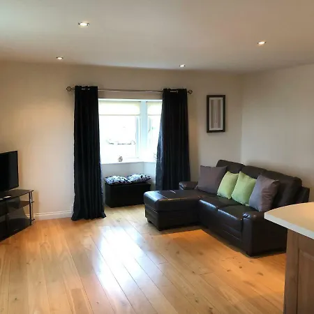 12 Cambridge Square *